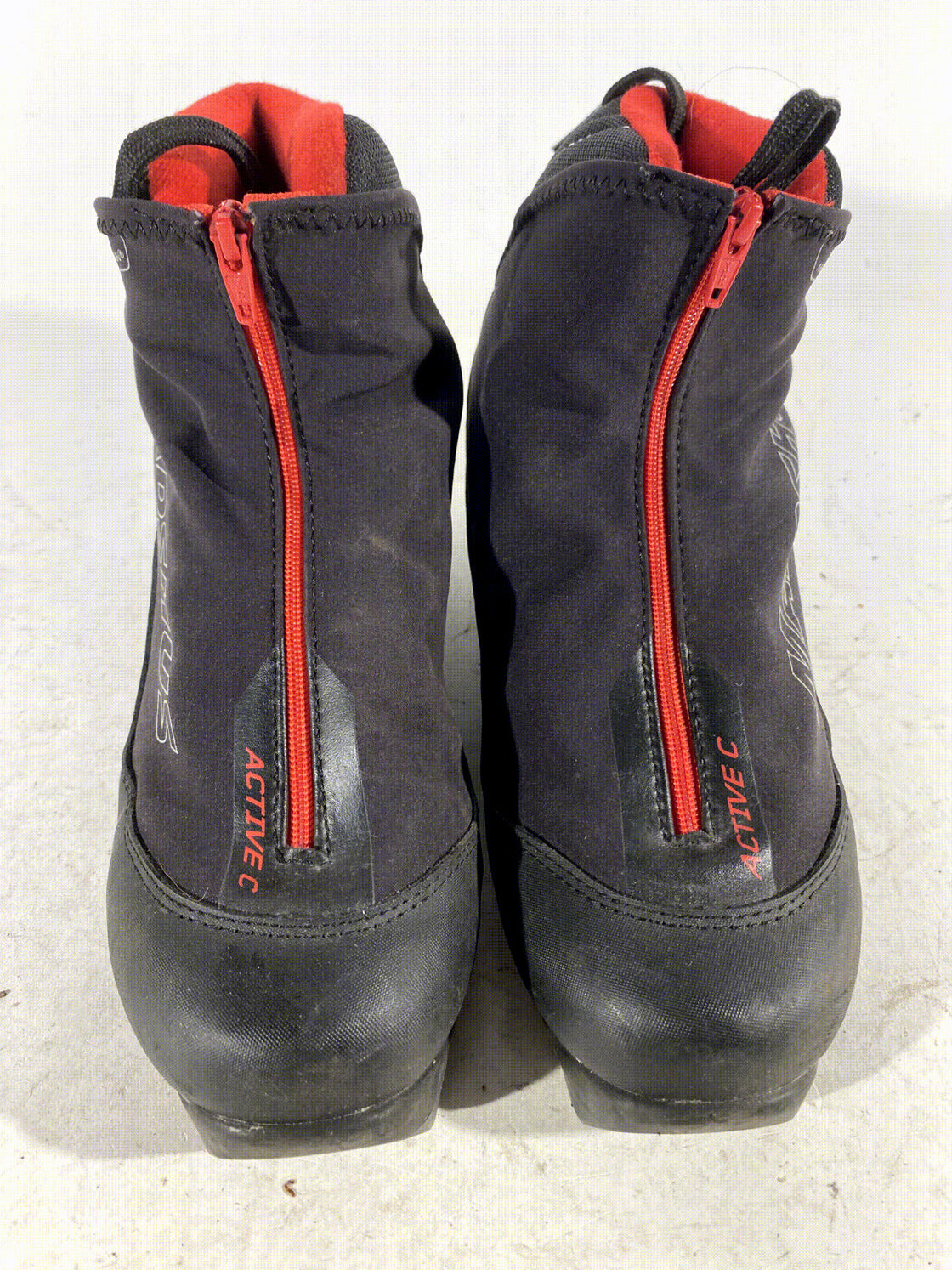 Madshus Active Nordic Cross Country Classic Ski Boots Size EU38 US6 for NNN 301