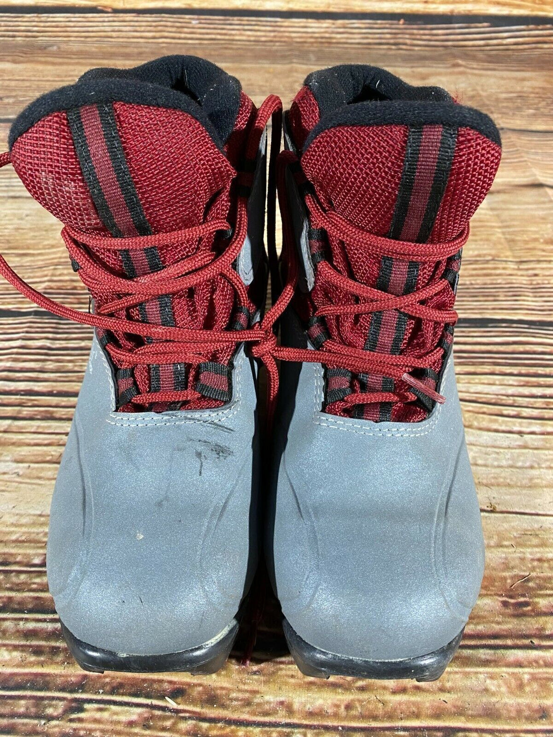 Rossignol Saphir Nordic Cross Country Ski Boots Size EU39 US7 NNN