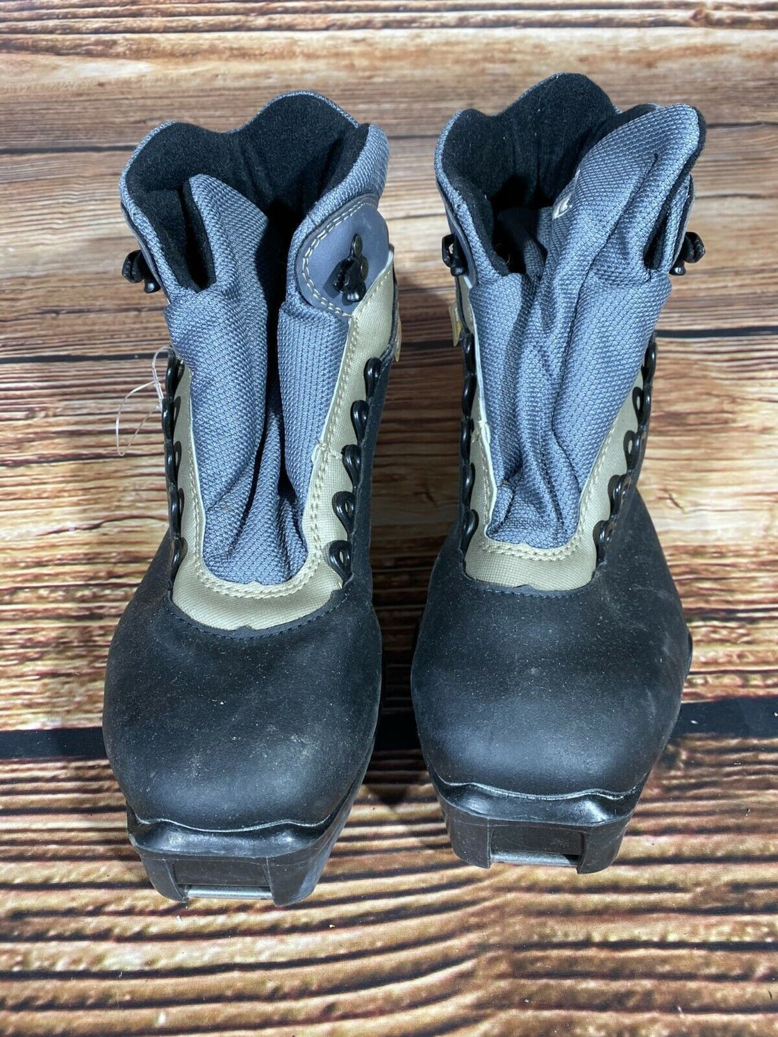 SALOMON Cross Country Ski Boots Size EU40 US8 SNS profile