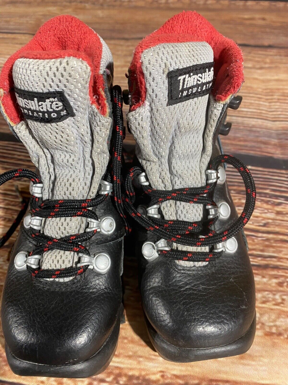 Fischer  Kids Nordic Cross Country Ski Boots Size EU25 US8.5 NNN F-422