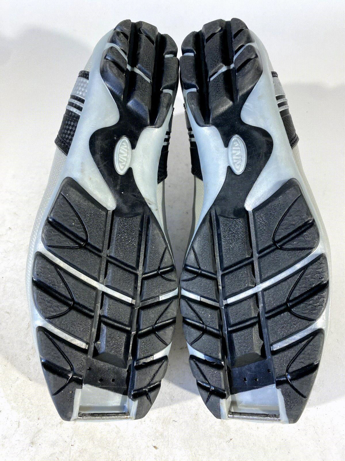 Alpina ST10 Cross Country Ski Boots Classic Size EU43 US9.5 NNN Rottefella