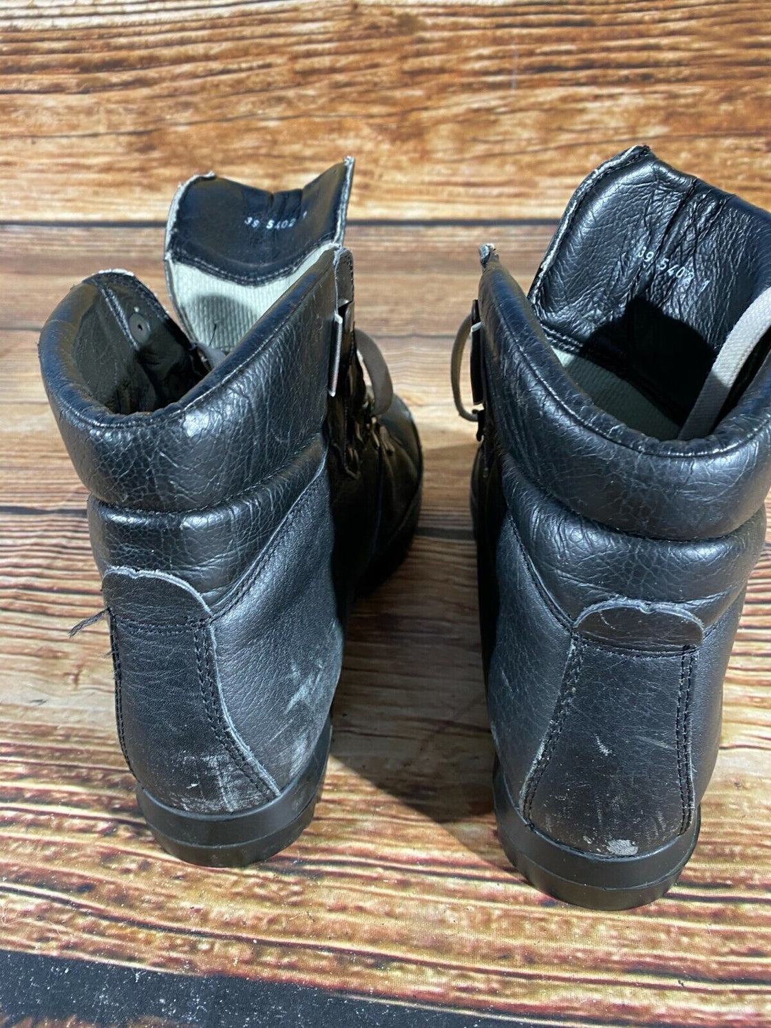 Alpina Back Country Nordic Ski Boots Size EU39 US7 NNN-BC bindings