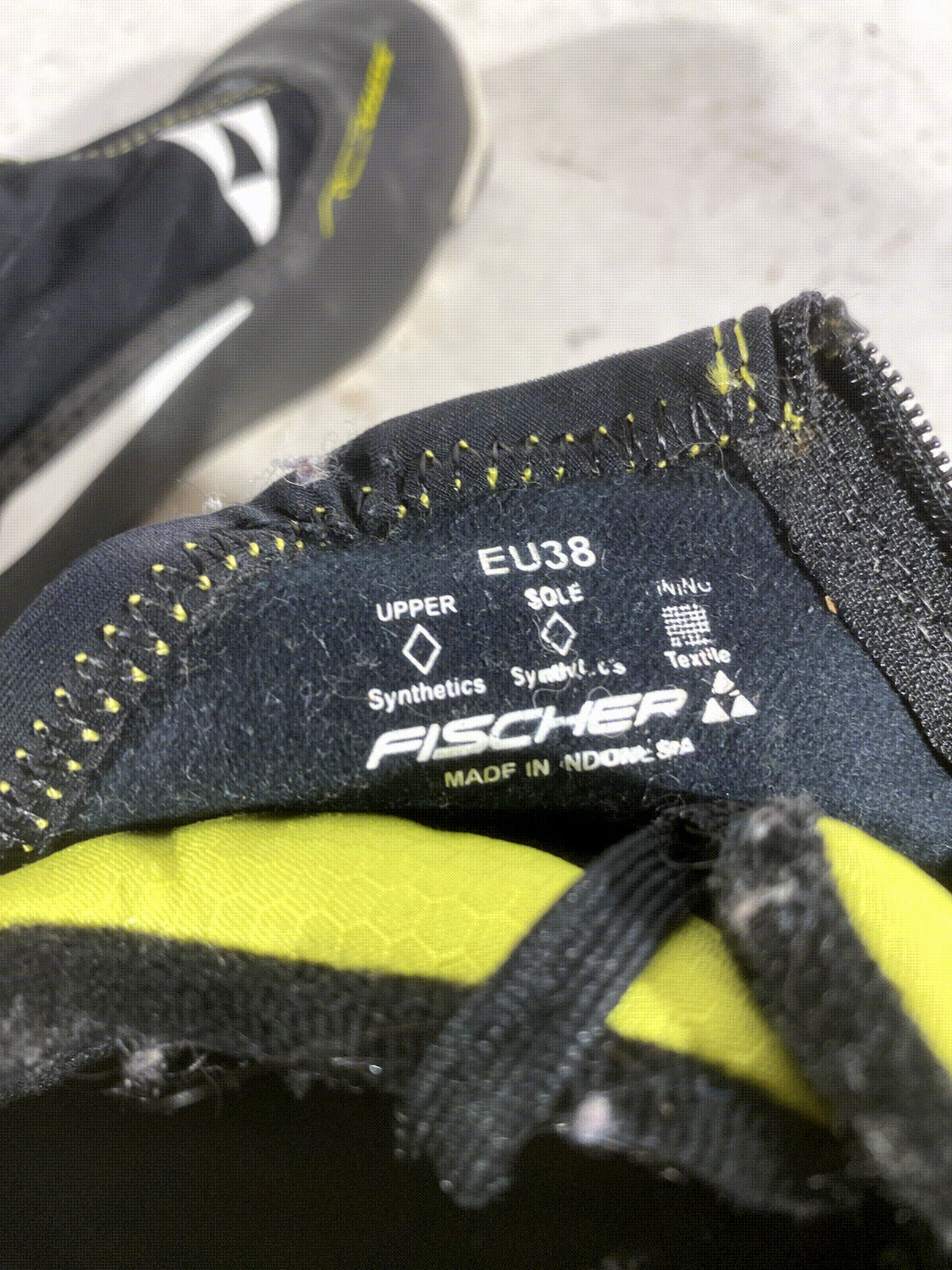 Fischer RCS Classic Nordic Cross Country Ski Boots Size EU38 US6 for NNN 386