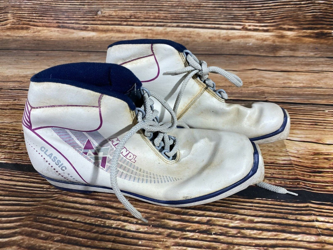 Meindl Classic Nordic Cross Country Ski Boots Size EU41 US8 SNS Profil