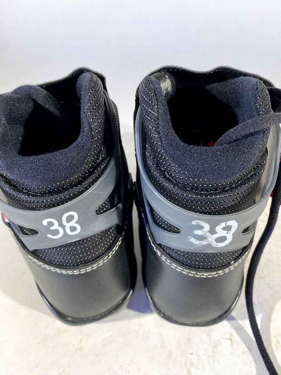 SALOMON Escape 6 Nordic Cross Country Ski Boots Size EU38 US5.5 SNS Pilot