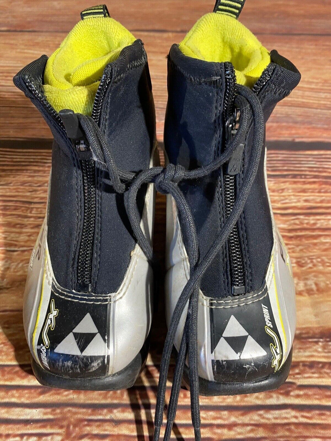 Fischer XJ Sprint Nordic Cross Country Ski Boots Kids Size EU28 US10.5 NNN F-618