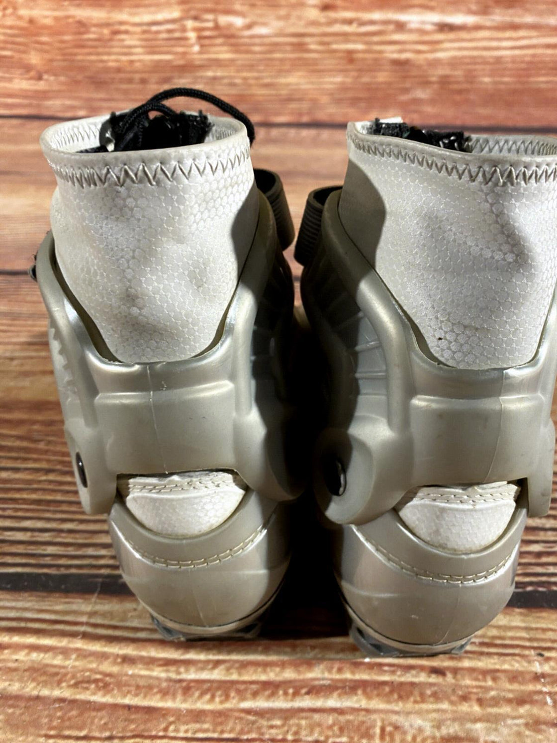 Alpina Eve30S Nordic Cross Country Ski Boots Size EU40 US7.5 for NNN