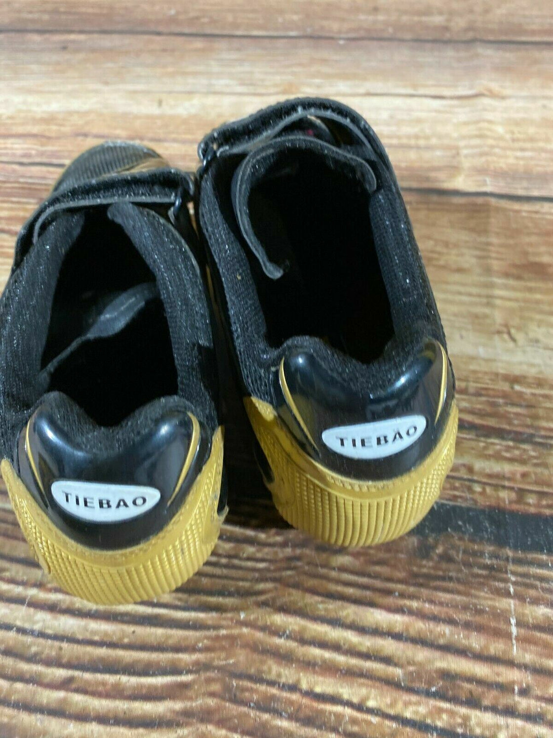TIEBAO Cycling MTB Shoes Mountain Bike Shoes Size EU40 MTB Shoes