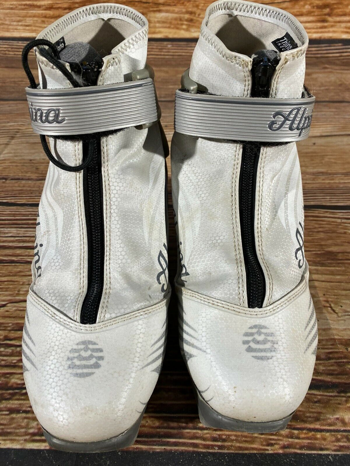 Alpina Eve30 S Nordic Cross Country Ski Boots Size EU38 US6 NNN bindings
