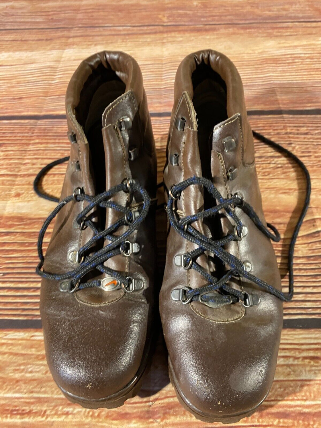VINTAGE Leather Boots Trekking Trail Shoes Hiking Unisex Size EU42, US8.5, UK8