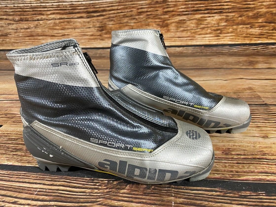 Alpina SR20 Nordic Cross Country Ski Boots Size EU39 US7 NNN bindings 611