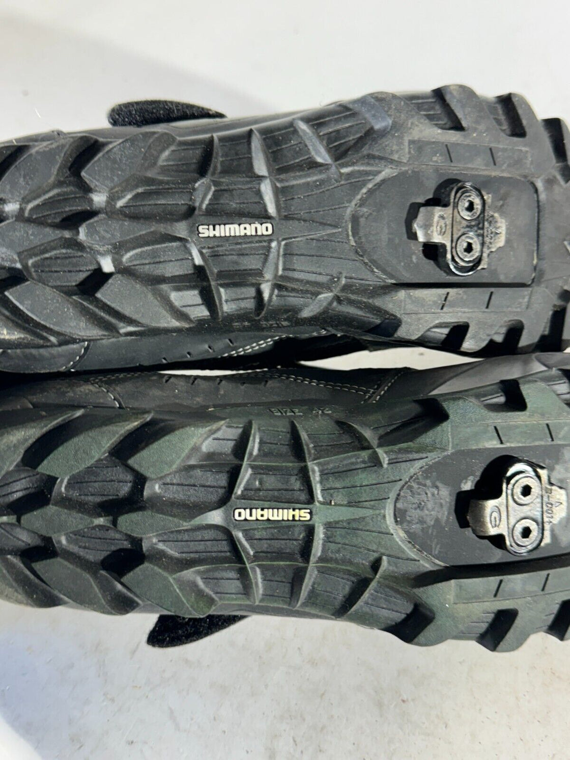 SHIMANO M064 Cycling MTB Shoes Mountain Bike EU42 US8.3 Mondo 265 cs314