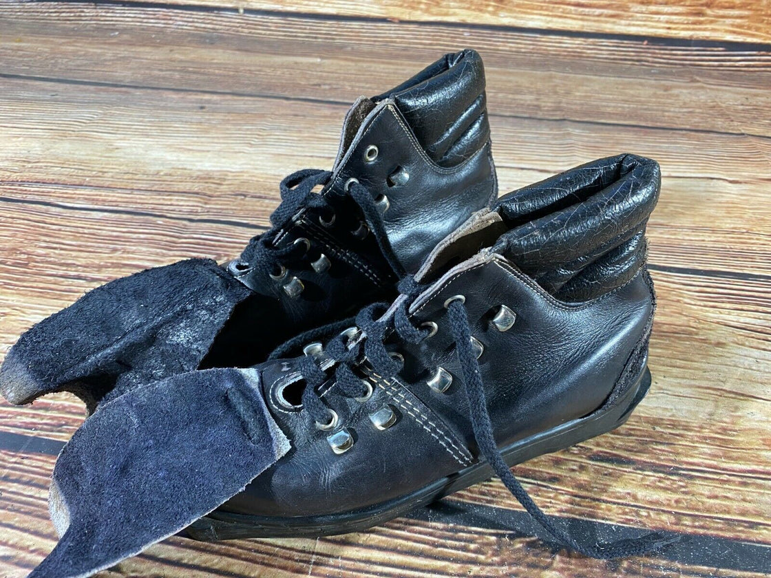 Vintage Alpine Ski Boots Downhill Skiing for Cable Bindings US5 UK4 Mondo 236