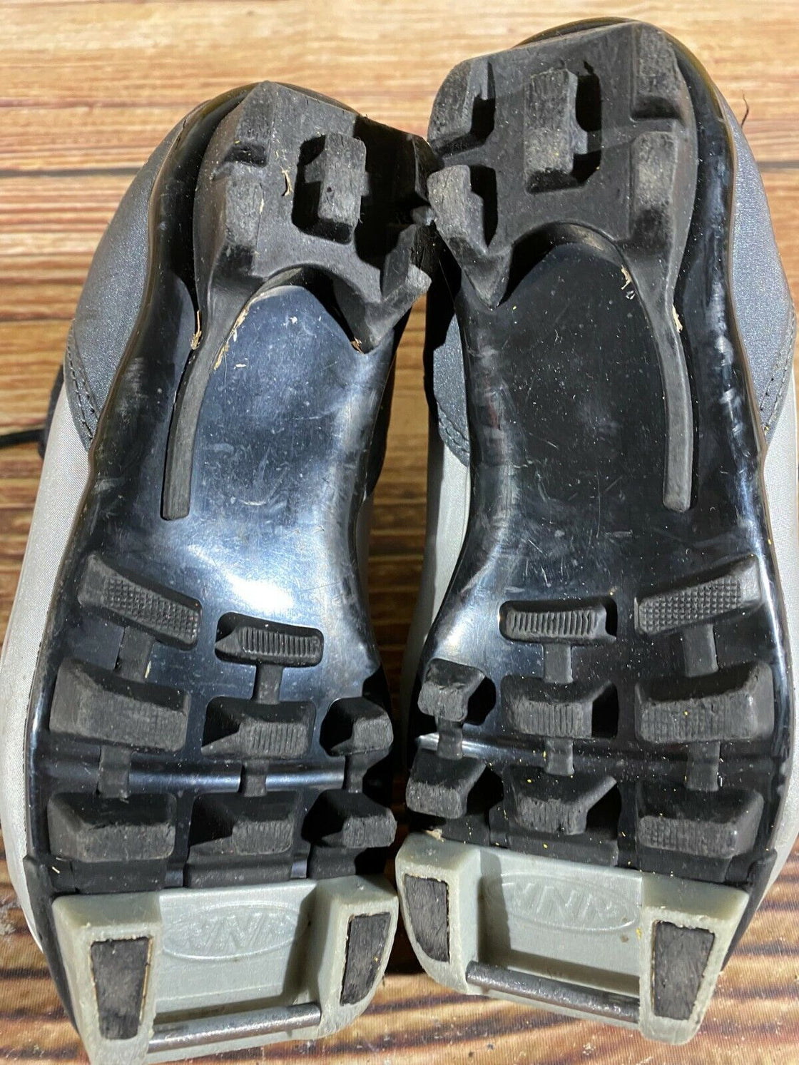 Alpina T10jr Kids Nordic Cross Country Ski Boots Size EU28 US10.5 for NNN A-142