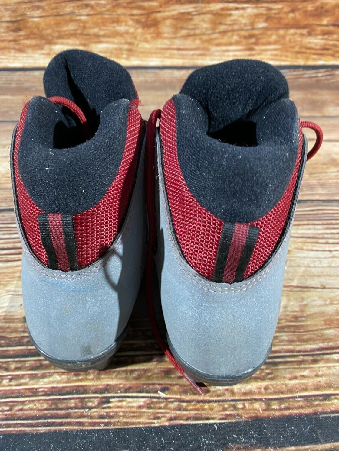 Rossignol Saphir Nordic Cross Country Ski Boots Size EU39 US7 NNN