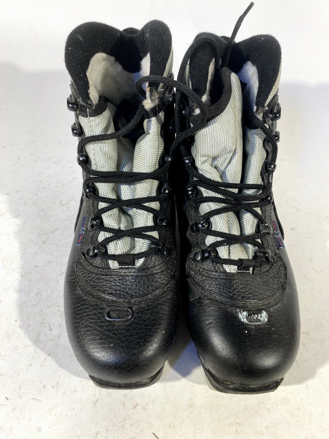 Alpina Touring Nordic Cross Country Classic Ski Boots Size EU38 US6 for NNN 86