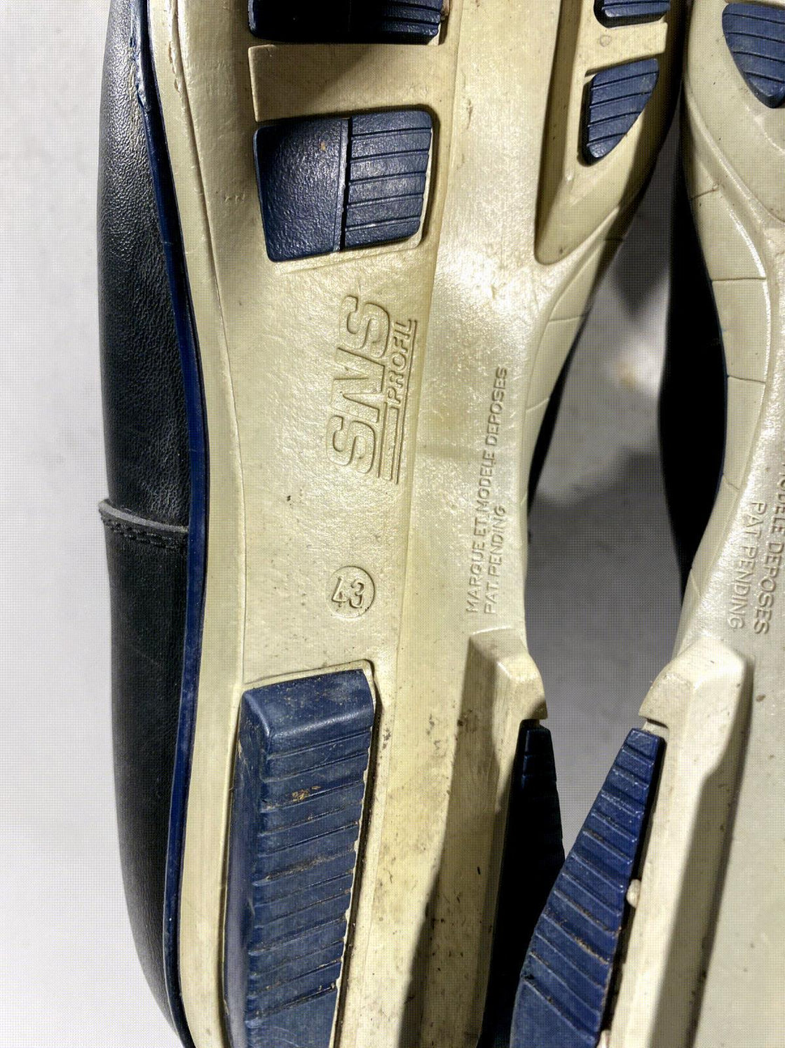 Fischer Classic Nordic Cross Country Ski Boots Size EU43 US9.5 SNS Profil