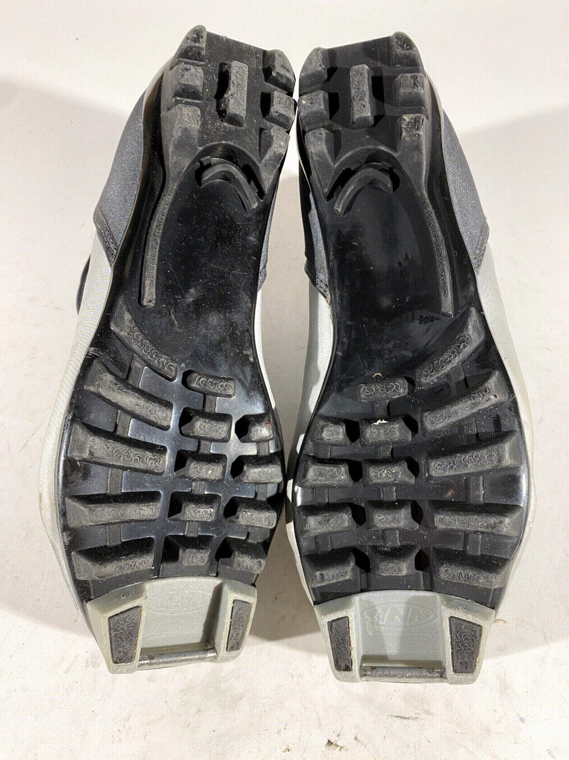 Alpina T10 Nordic Cross Country Ski Boots Size EU39 US7 for NNN 868