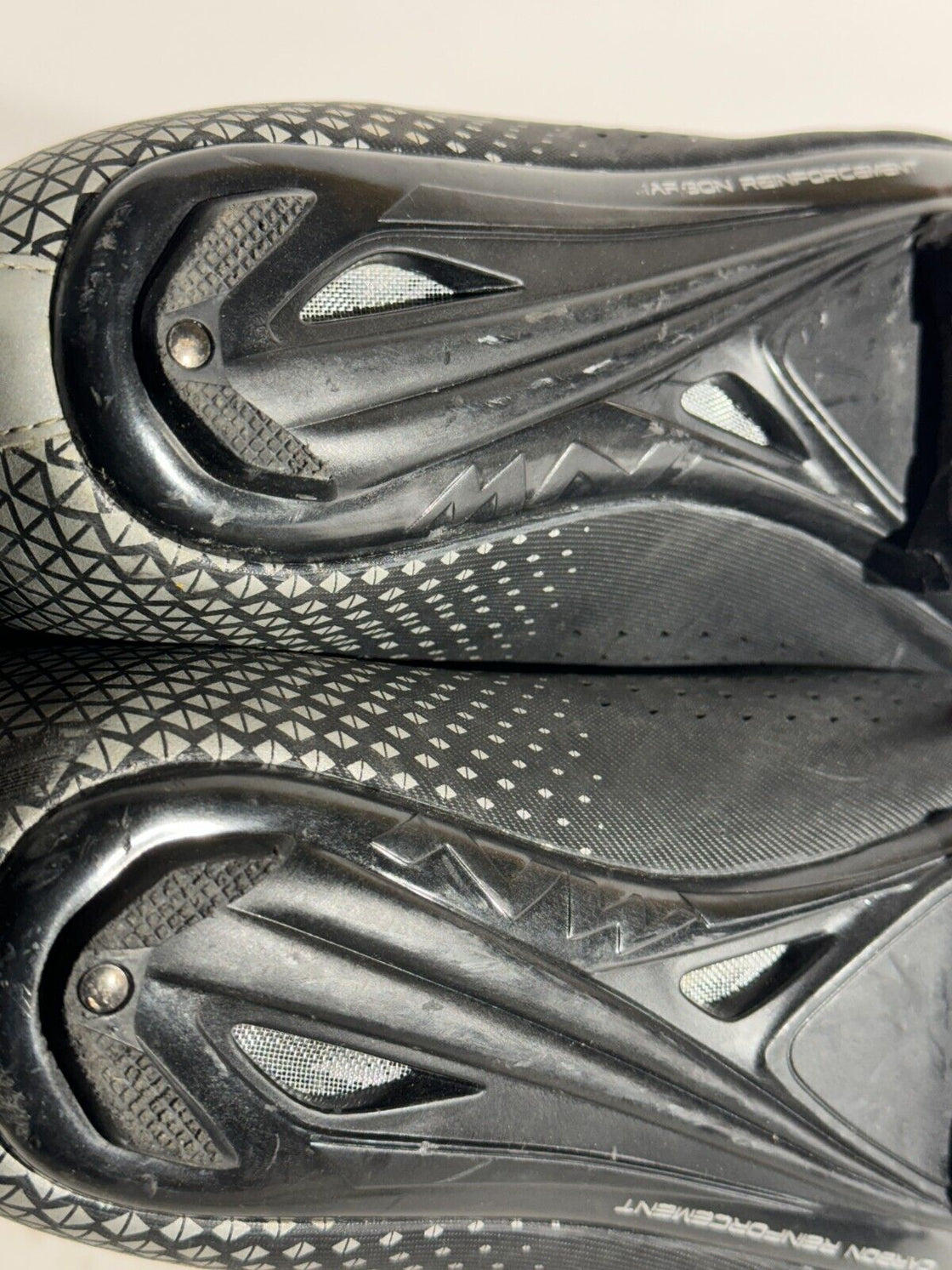 NORTHWAVE Carbon Cycling Road Shoes EU43 US10.5 Mondo 276 cs457