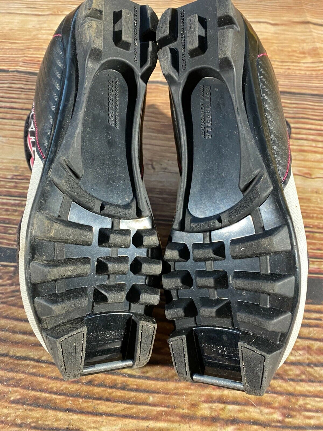 Madshus Buterfly Cross Country Ski Boots Size EU35 for NNN M-25