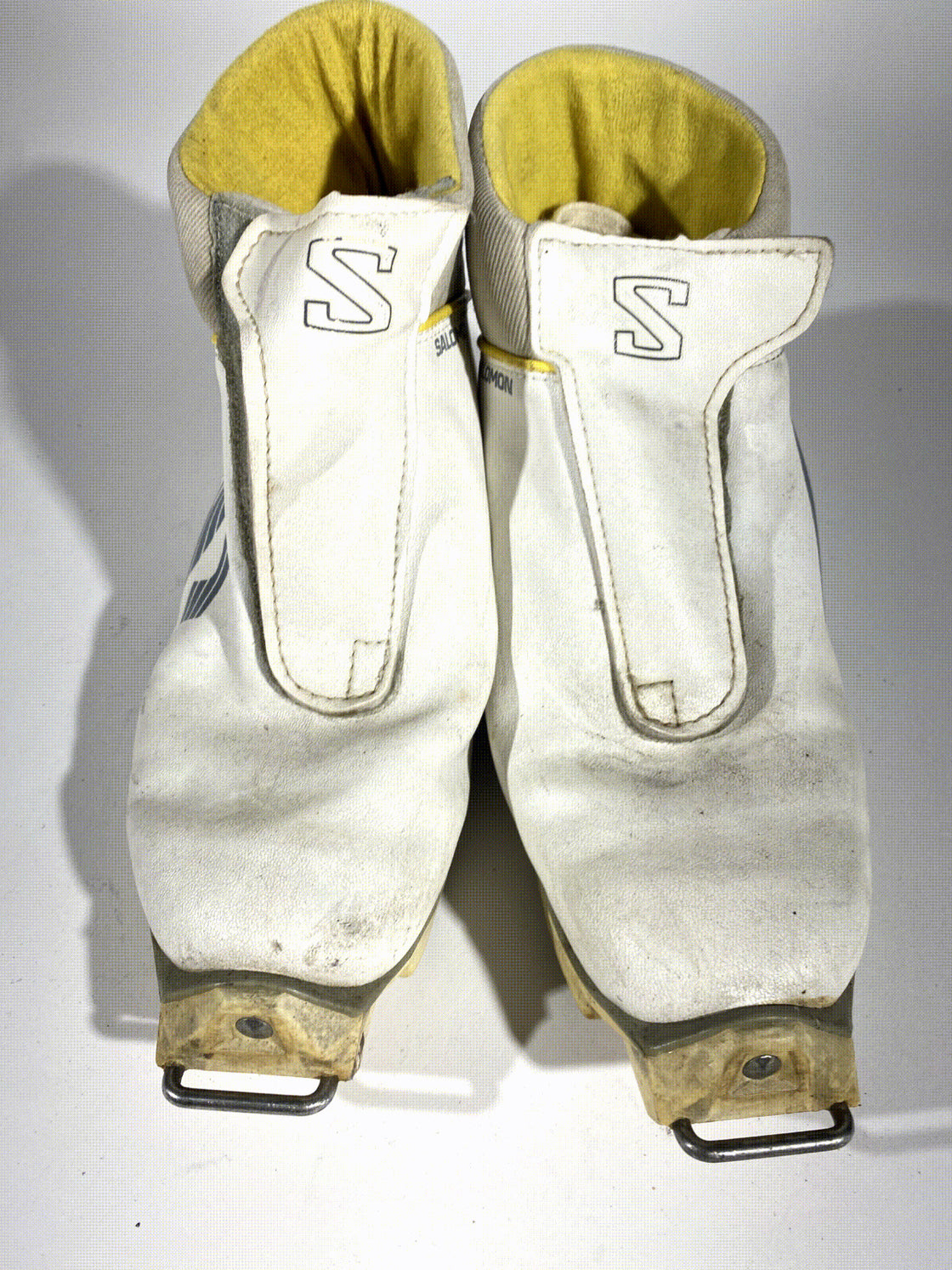 Salomon SR601 Nordic Cross Country Ski Boots Size EU39 US7 for SNS Old Bindings