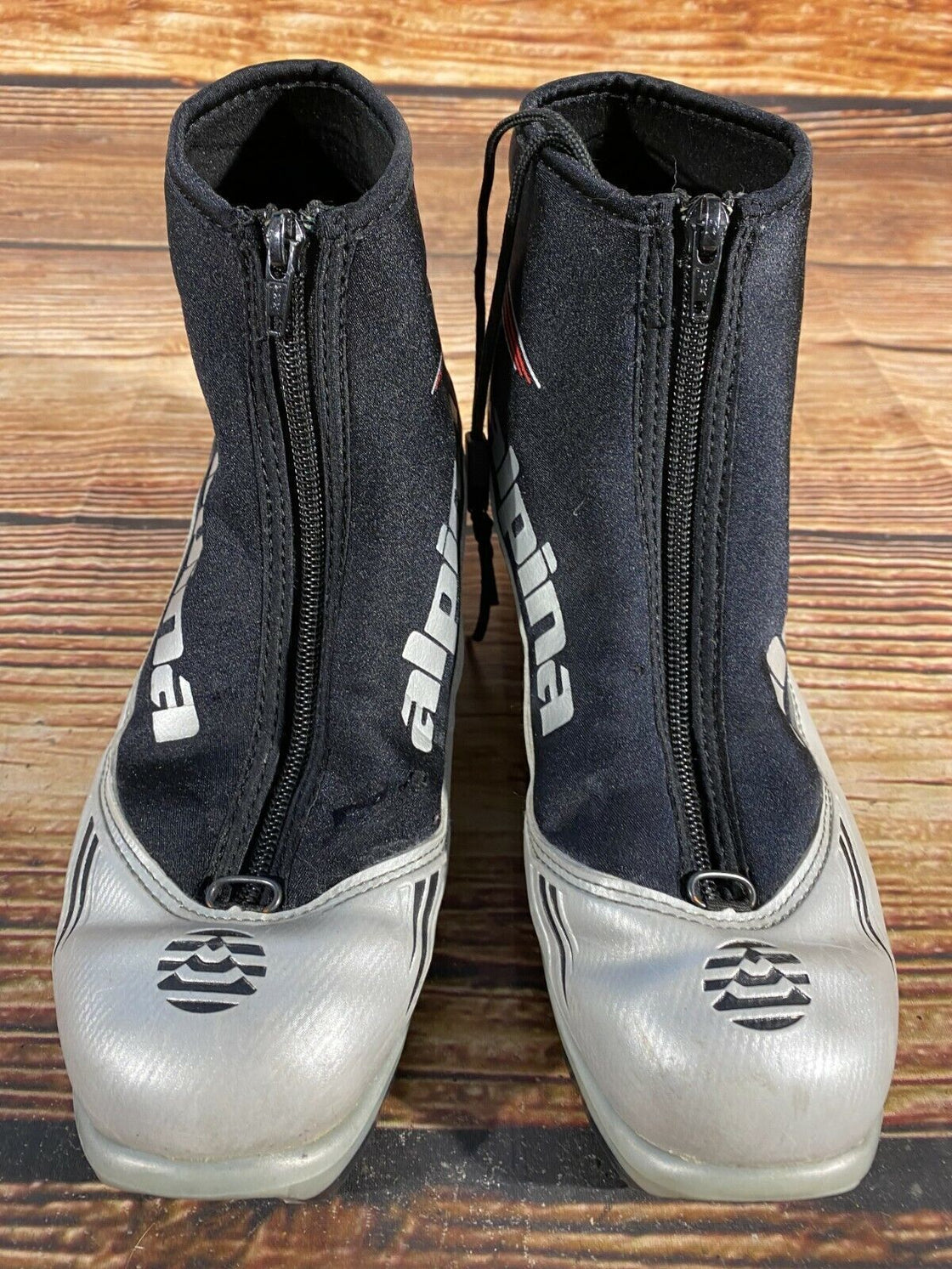 Alpina ST10 Nordic Cross Country Ski Boots Size EU39 US7 NNN bindings 728
