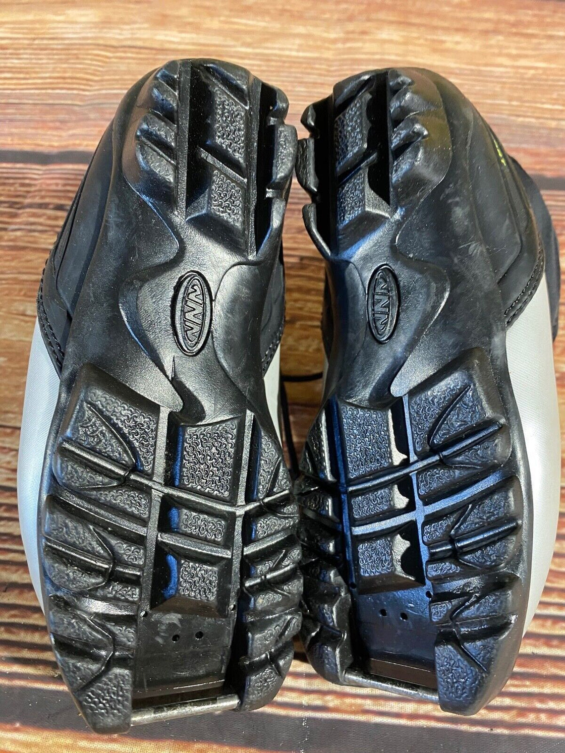 Fischer XJ Sprint Nordic Cross Country Ski Boots Kids Size EU30 US12 NNN F-624