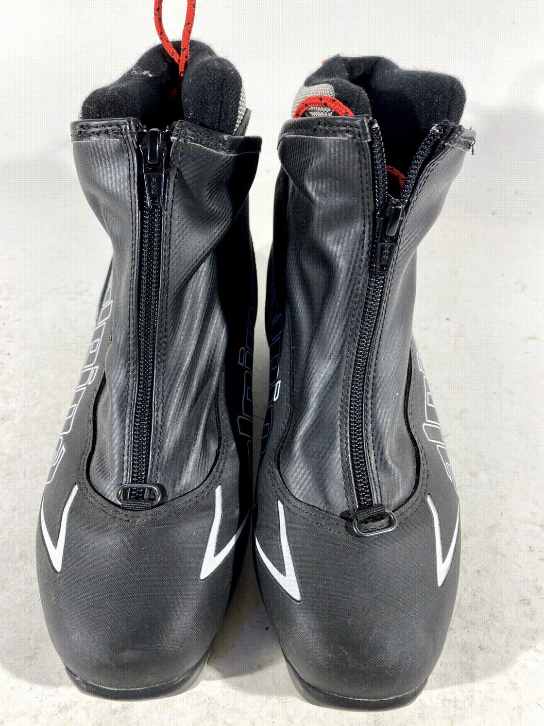 Alpina T5 Plus Nordic Cross Country Classic Ski Boots Size EU39 US7 NNN 204