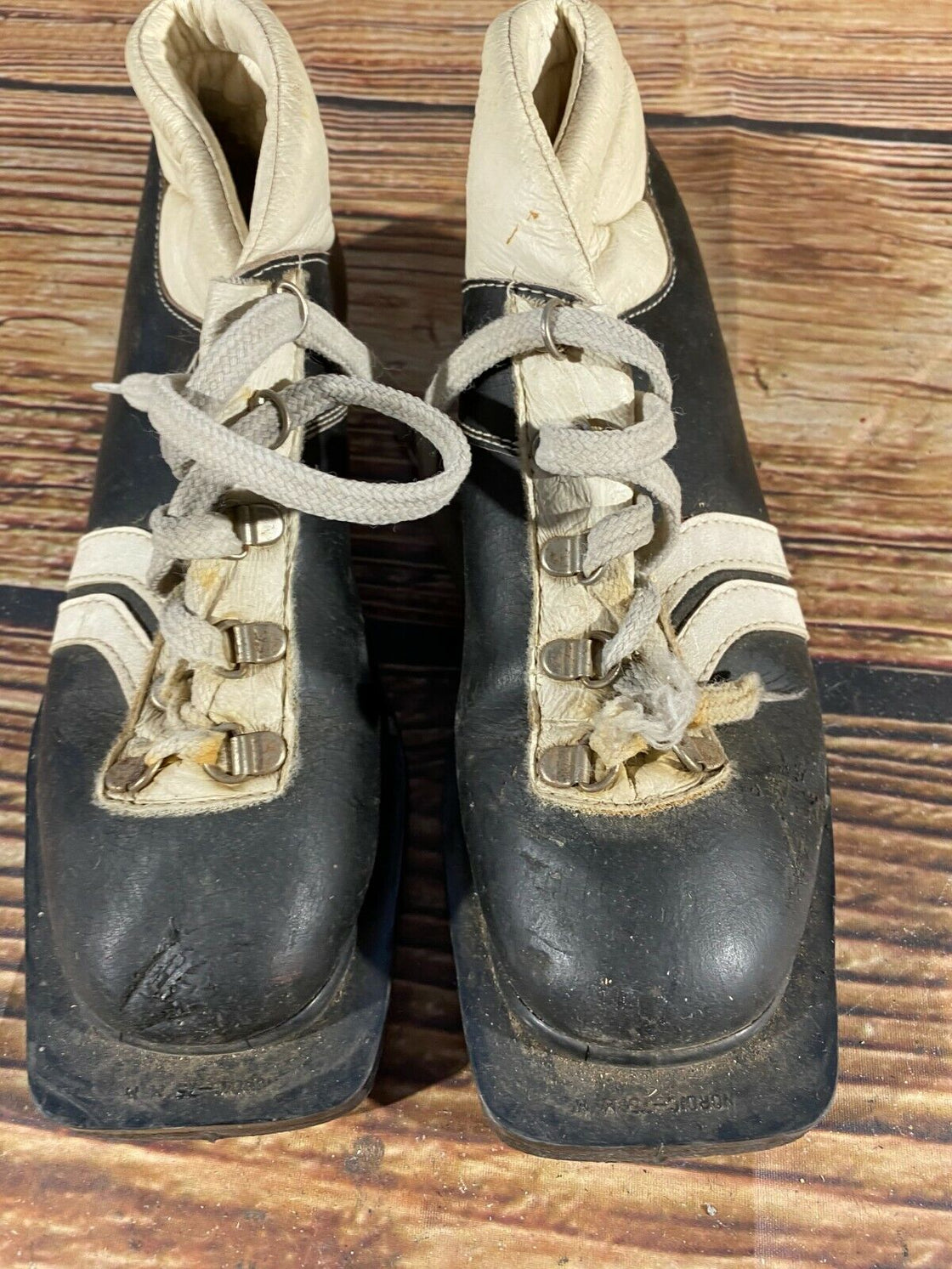 INTERSPORT Vintage Nordic Cross Country Ski Boots EU38 US5.5 for NN 75mm 3pin