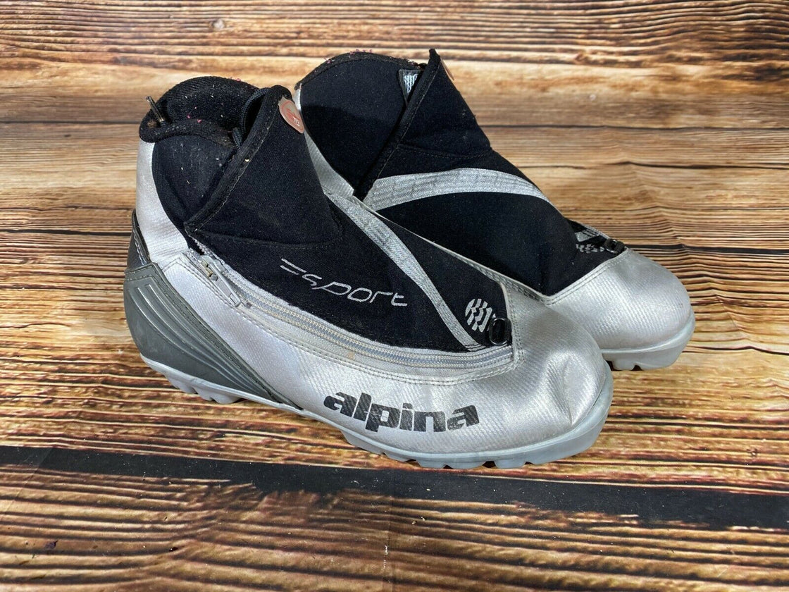 Alpina ST11J Nordic Cross Country Ski Boots Size EU38 US6 NNN bindings