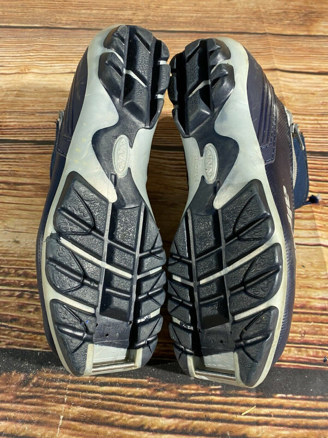 Alpina ST11 Nordic Cross Country Ski Boots Size EU38 US6 for NNN bindings 566