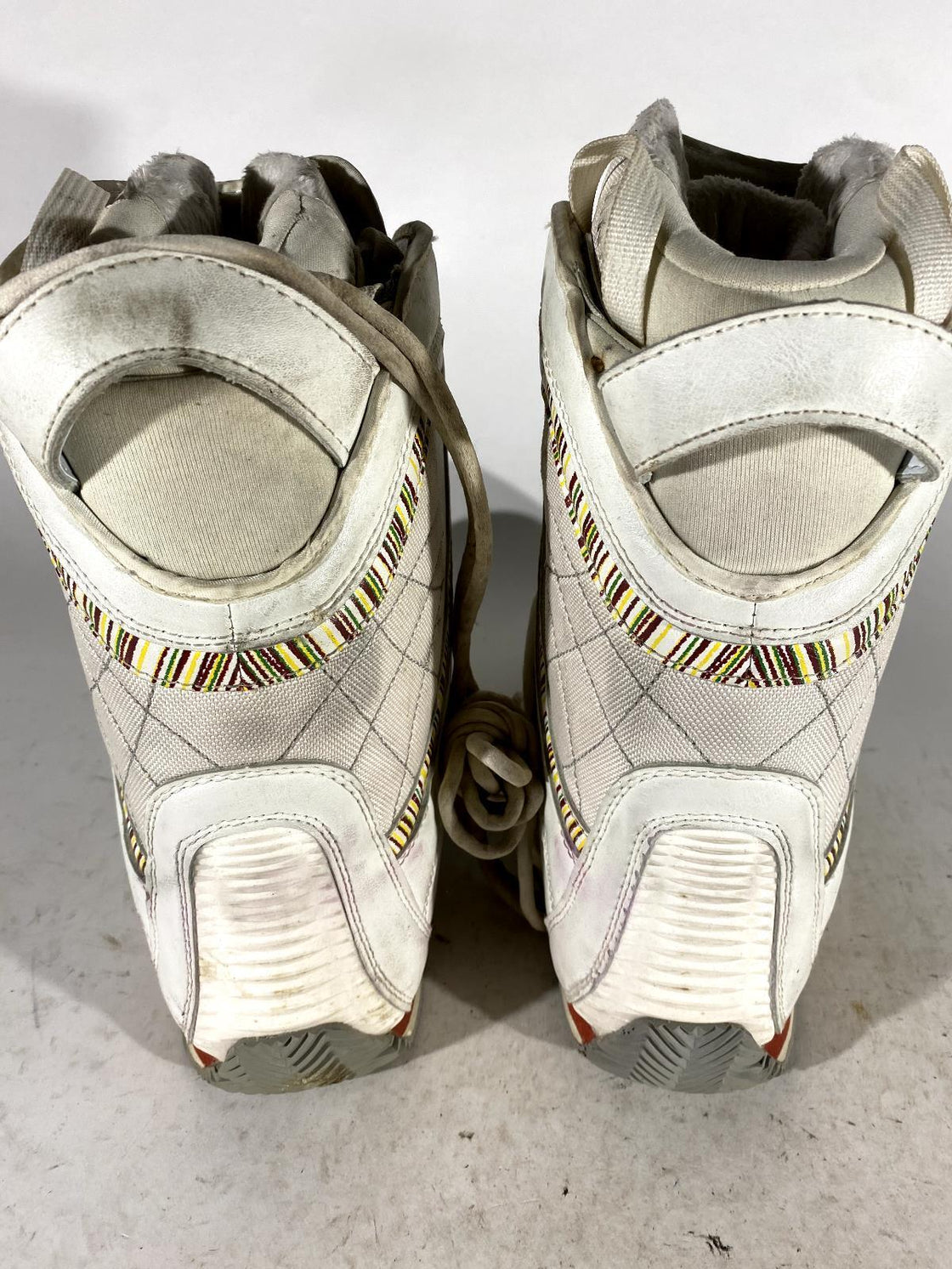 STUF Snowboard Boots Size EU43 US9 UK8.5 Unisex Mondo 272 mm