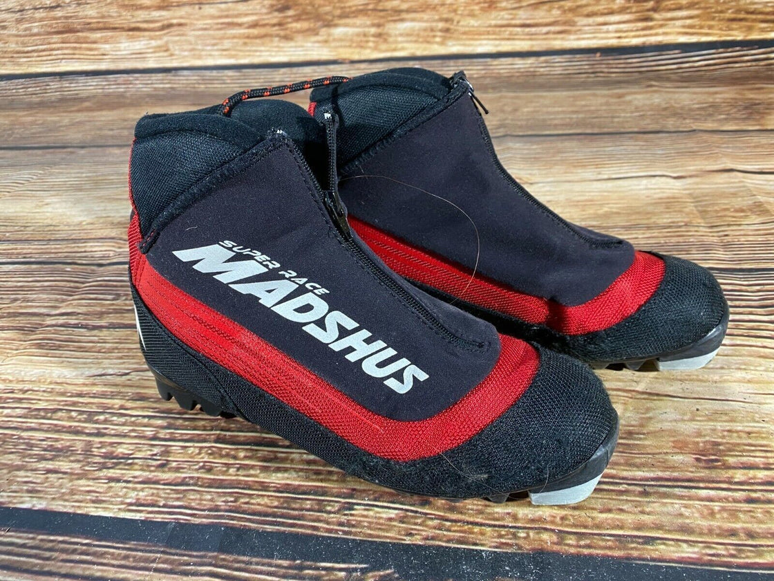 Madshus Super Race Nordic Cross Country Ski Boots Size EU38 US6 NNN bindings