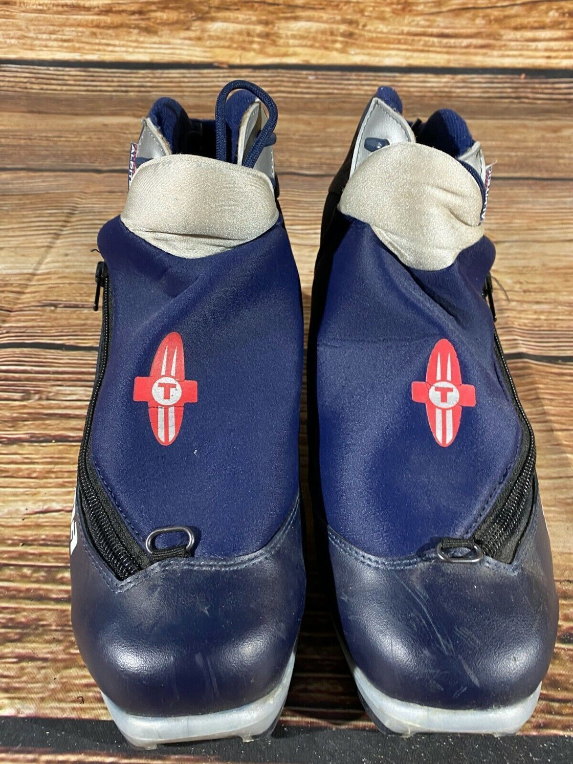 Alpina 311 Nordic Cross Country Ski Boots Size EU43 US9.5 NNN bindings 584