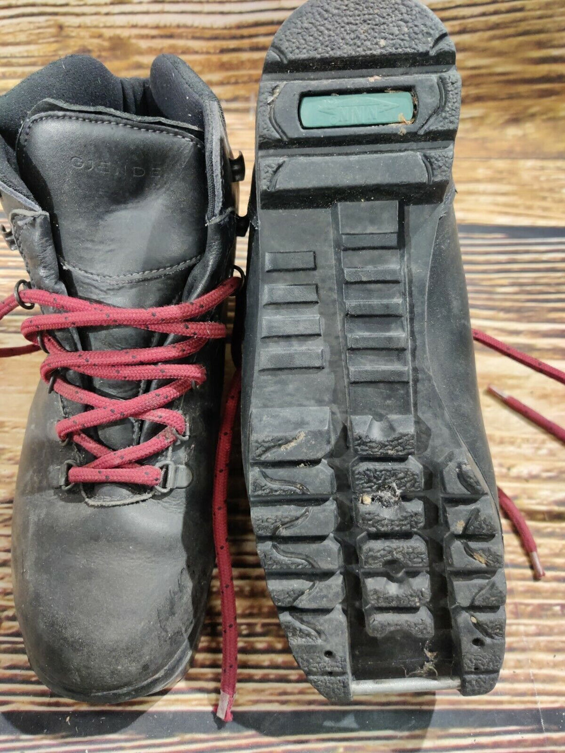 GARMONT Gjende Touring Backcountry Cross Country Ski Boots Size EU39 US7 NNN-BC