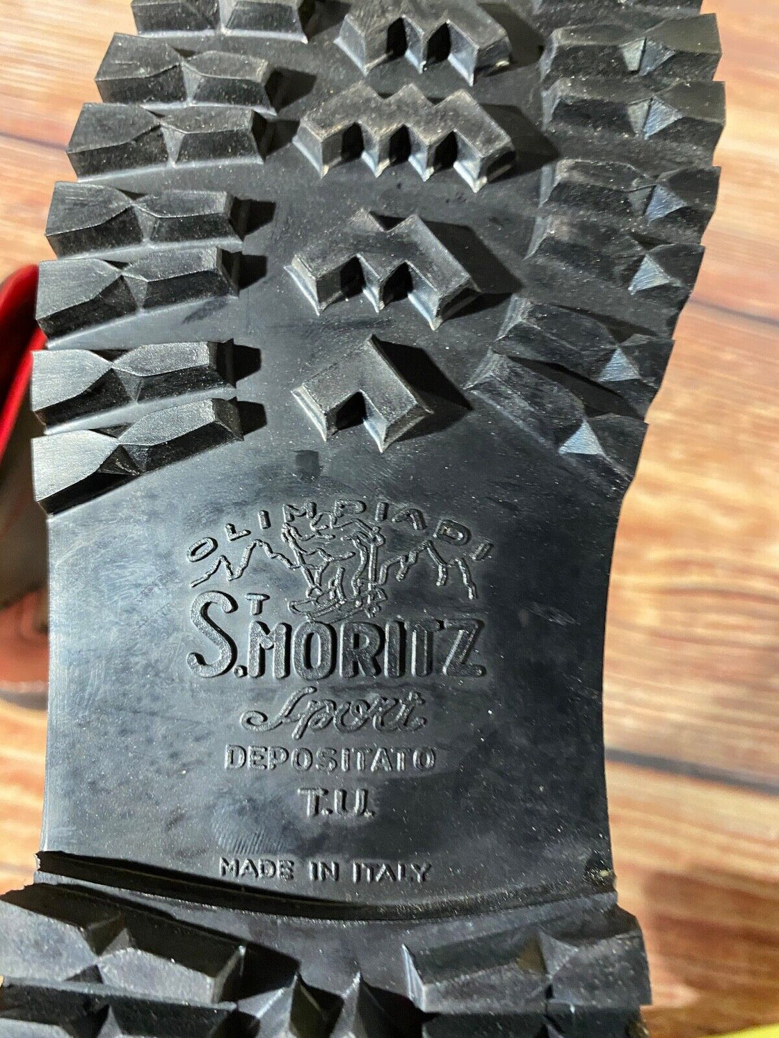 ST.MORITZ Vintage Alpine Ski Boots Downhill EU39, US6, UK5 Mondo 243