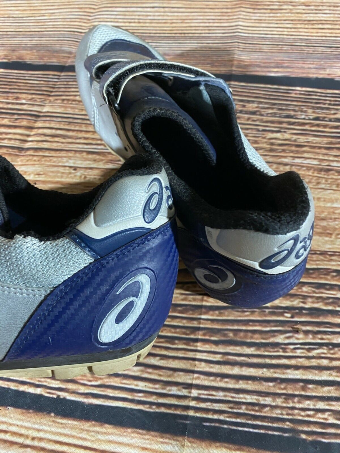 ASICS Vintage Cycling MTB Shoes Mountain Biking Size EU41, US8, Mondo 258
