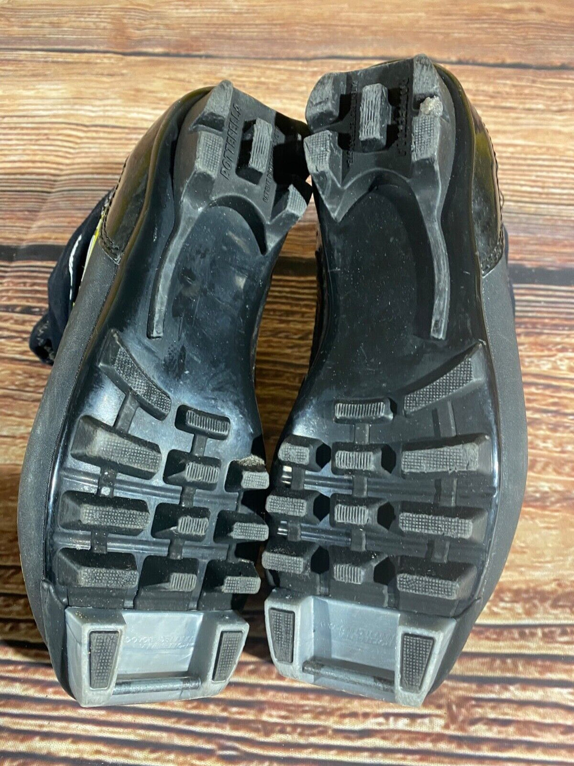 Fischer RC Junior Nordic Cross Country Ski Boots Kids Size EU35 US3.5 NNN F-451