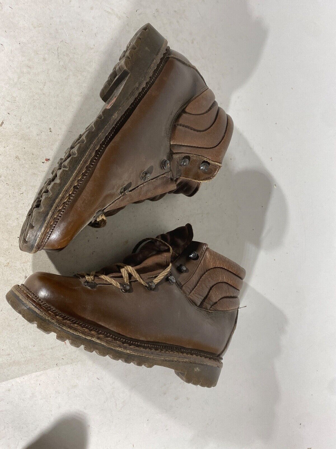 Skywalk Hiking Boots Trekking Shoes Size US5 UK4 Mondo 240