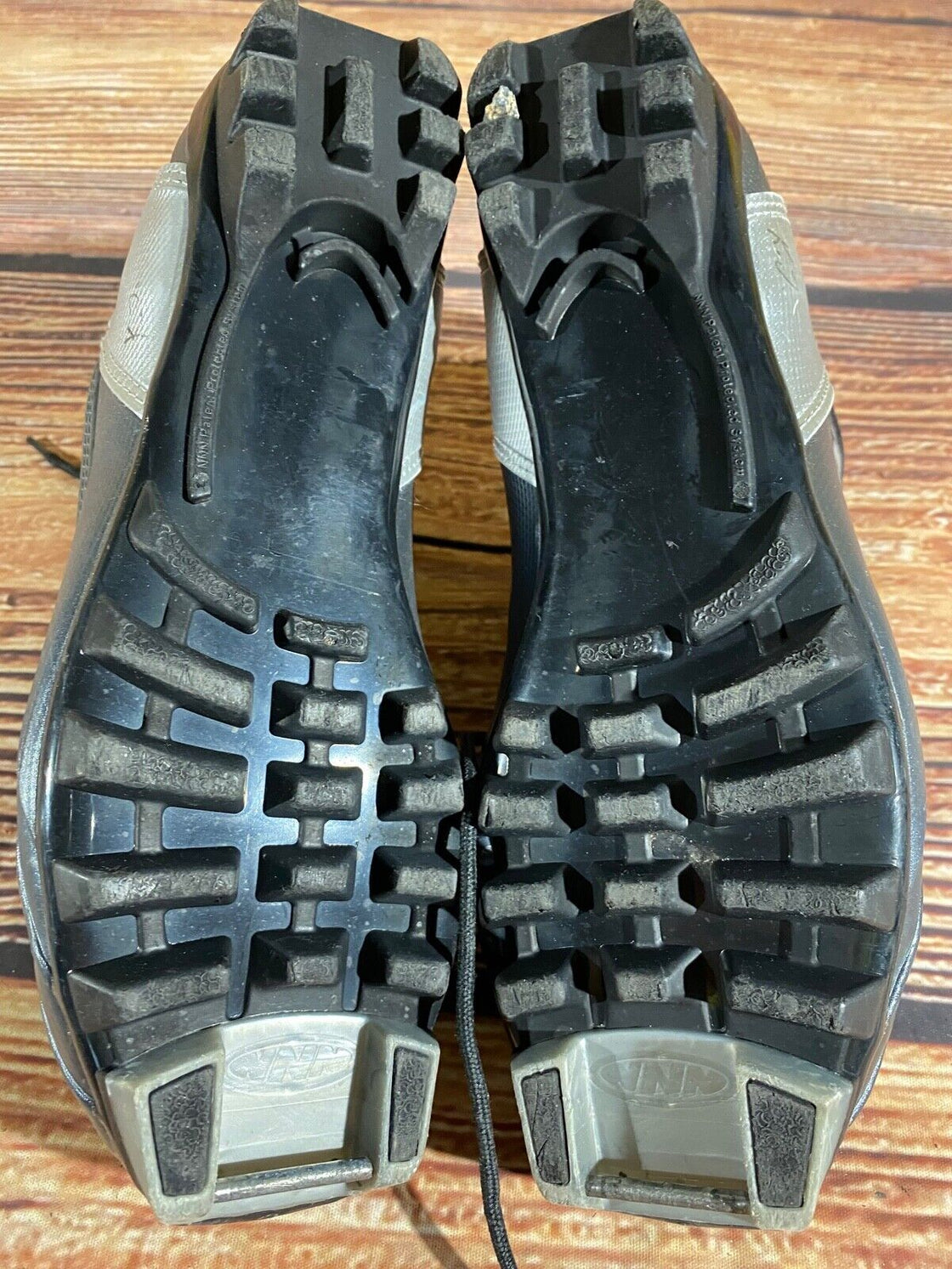 Alpina ST10 Nordic Cross Country Ski Boots Size EU39 US7 for NNN 818