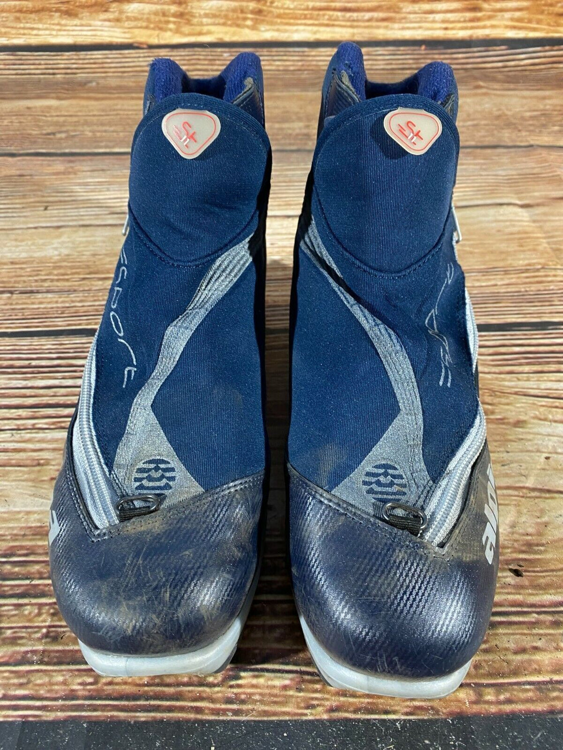 Alpina ST11 Nordic Cross Country Ski Boots Size EU42 US9 NNN bindings 600