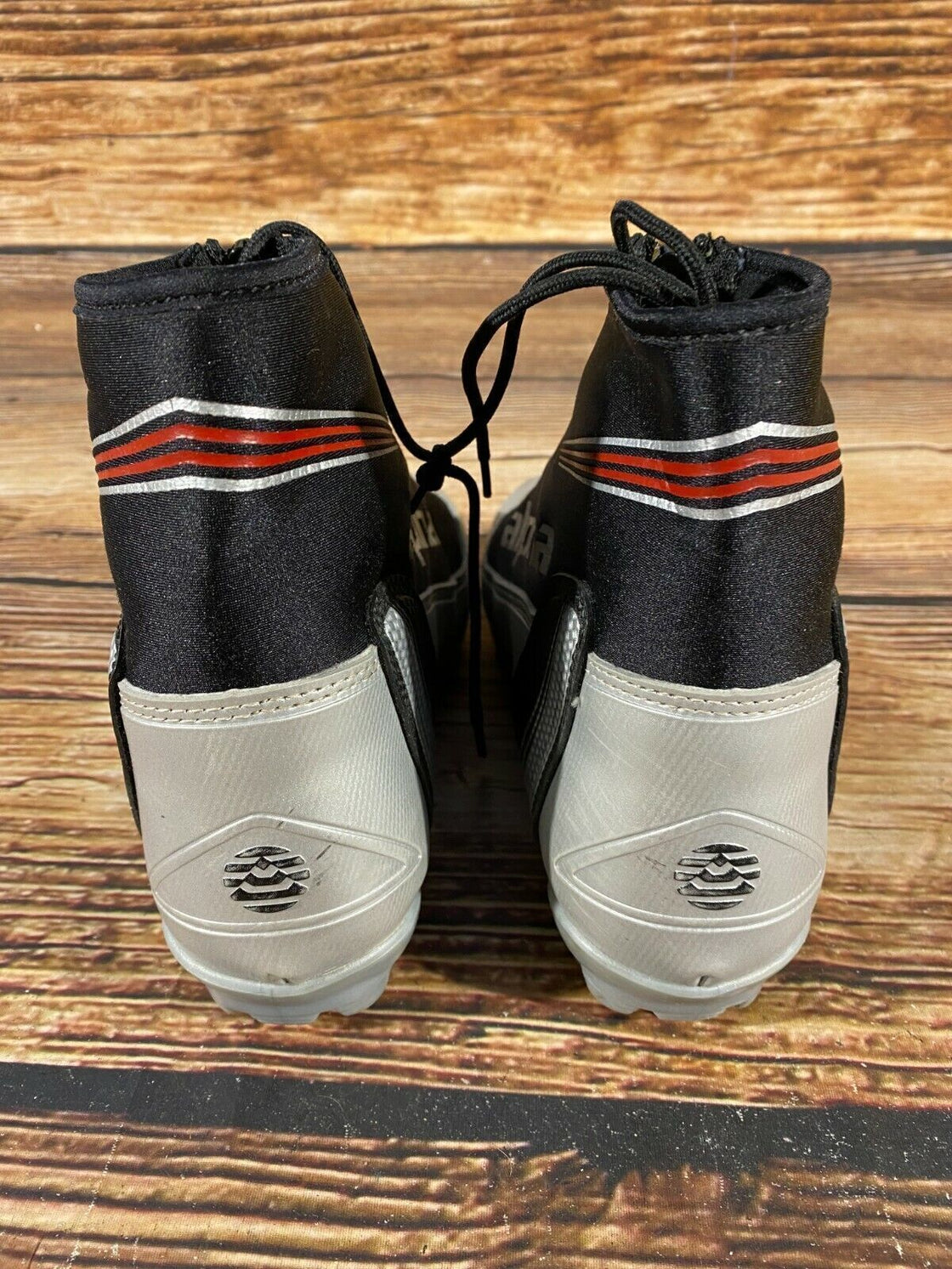 Alpina ST10 Nordic Cross Country Ski Boots Size EU39 US7 NNN bindings