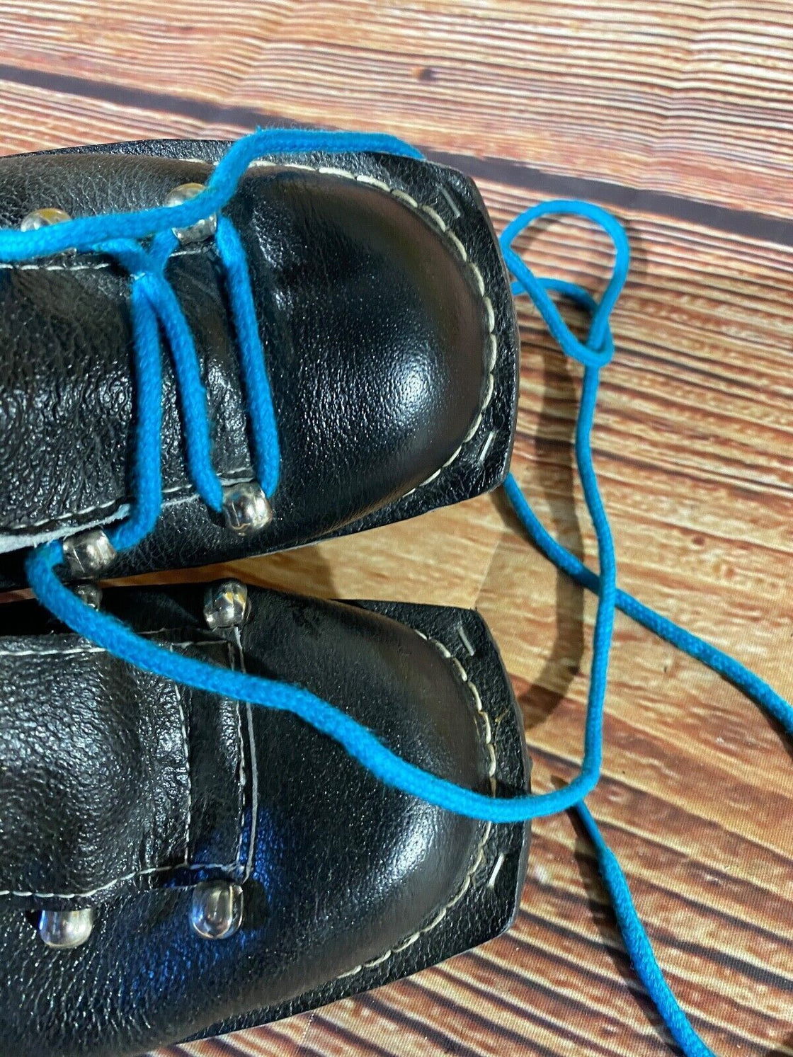 TURPJAXA Vintage Cross Country Ski Boot Kandahar Cable Binding EU39 US6 KL56