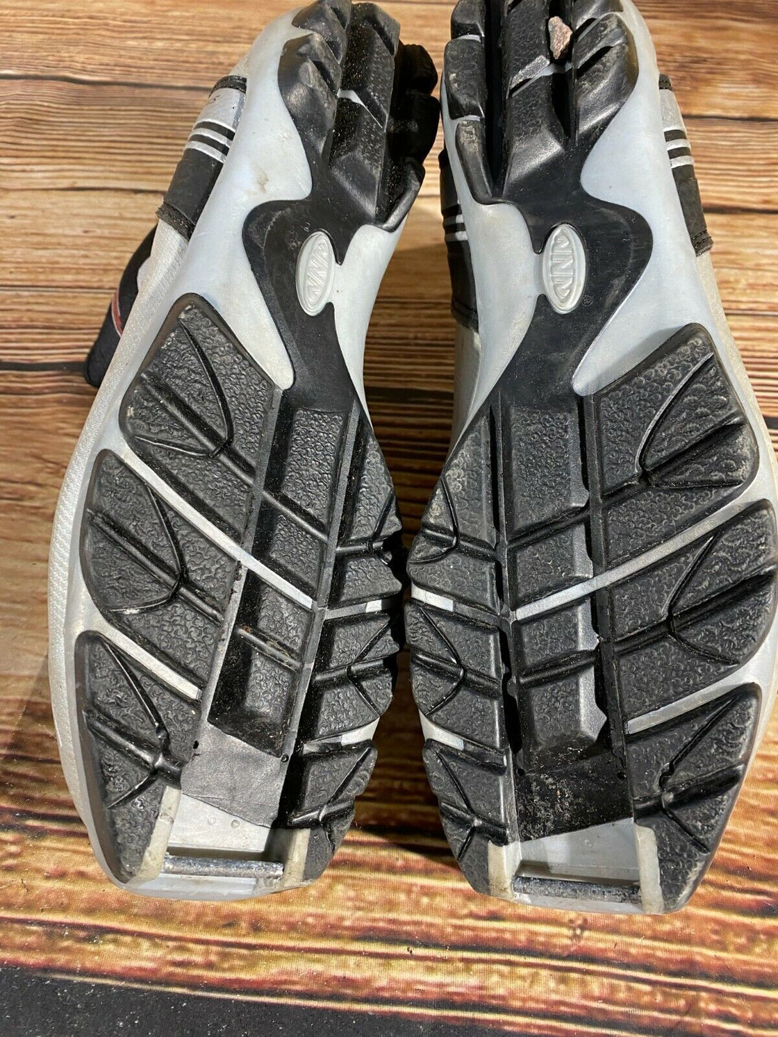 Alpina ST10 Nordic Cross Country Ski Boots Size EU42 US9 NNN bindings 787