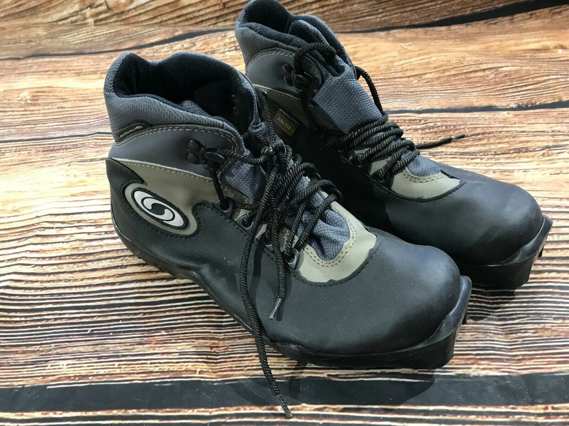 SALOMON Cross Country Ski Boots Size EU39 US7.5 SNS Profil