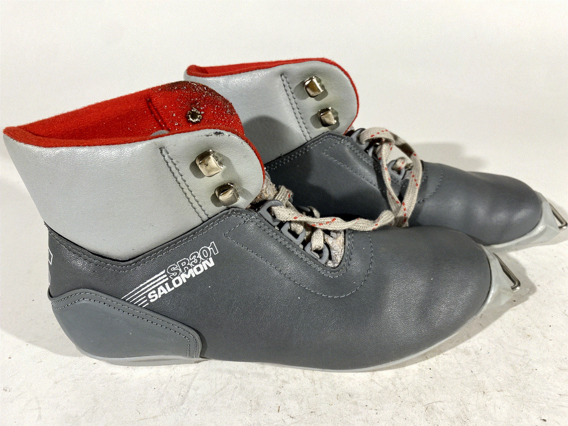 Salomon 301 Vintage Nordic Cross Country Ski Boots EU39 US7 SNS Old Bindings