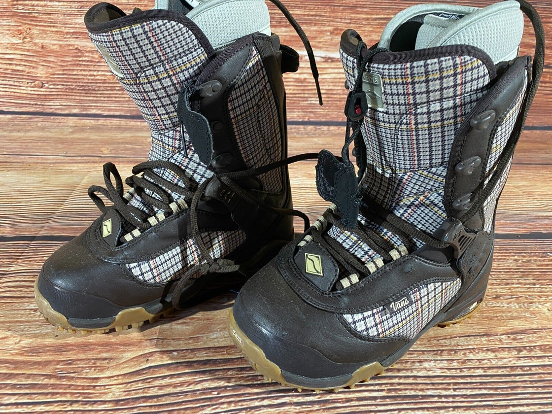 VANS Snowboard Boots Ladies Size EU37.5, US7, UK4.5, Mondo 235 mm