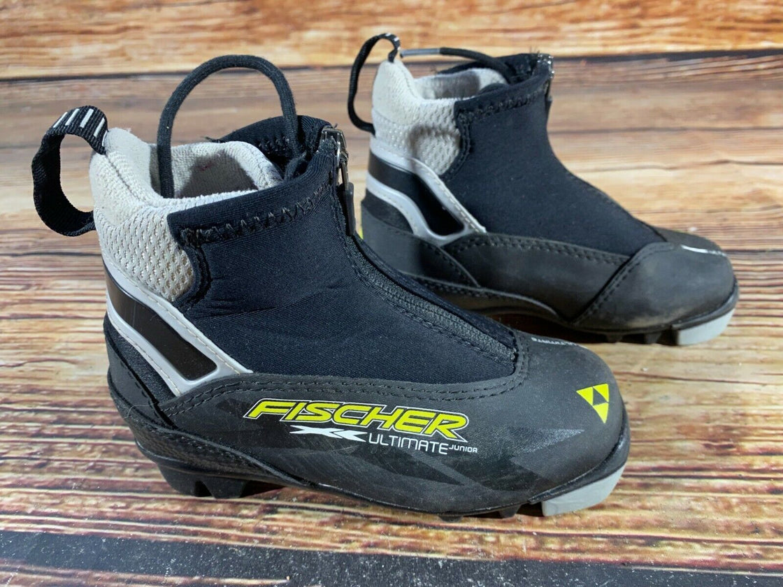 Fischer Ultimate Kids Nordic Cross Country Ski Boots Size EU28 US10.5 NNN F-54
