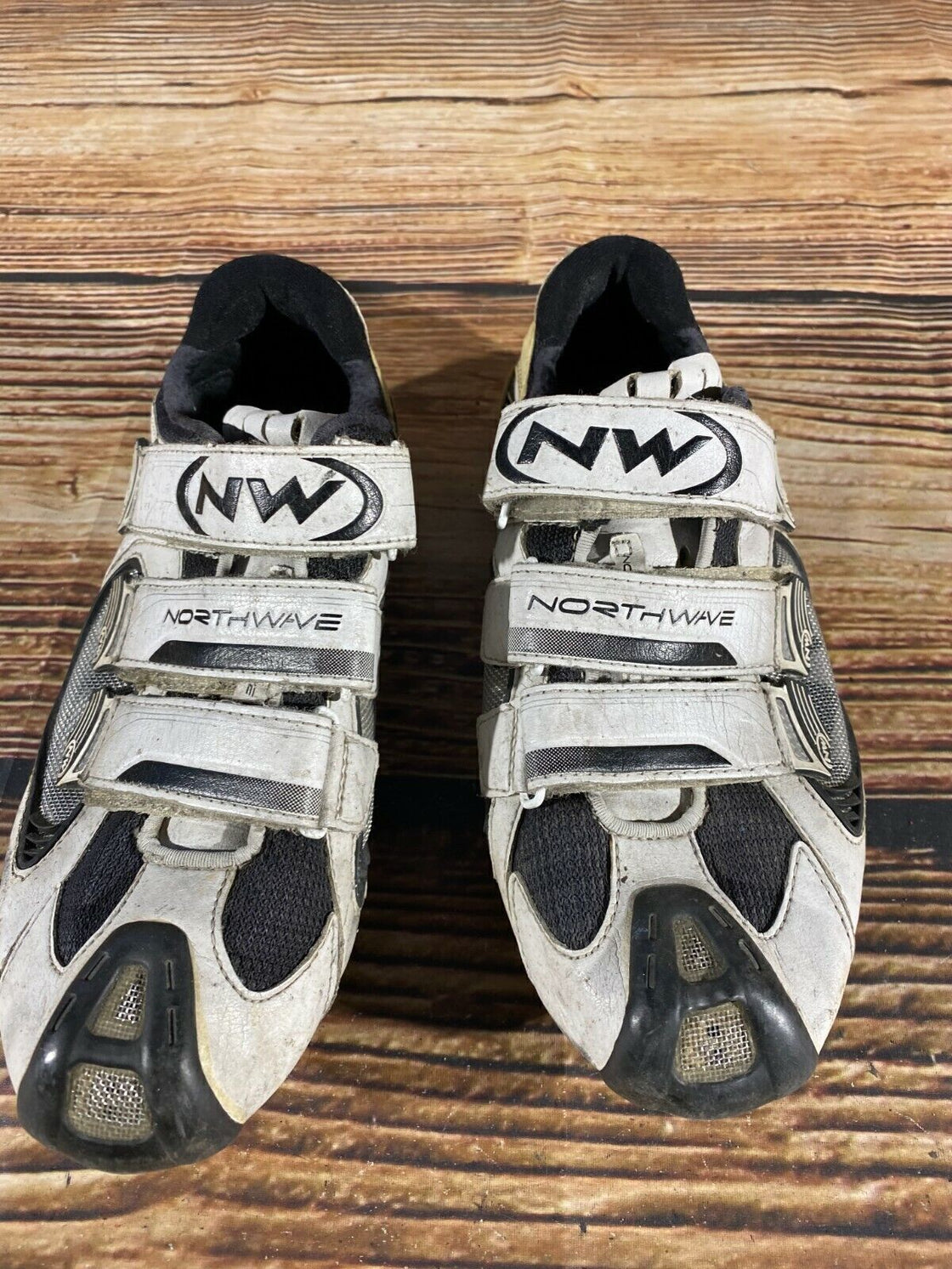 NORTHWAVE Road Cycling Shoes Clipless Biking Boots Size EU 41 with Cleats