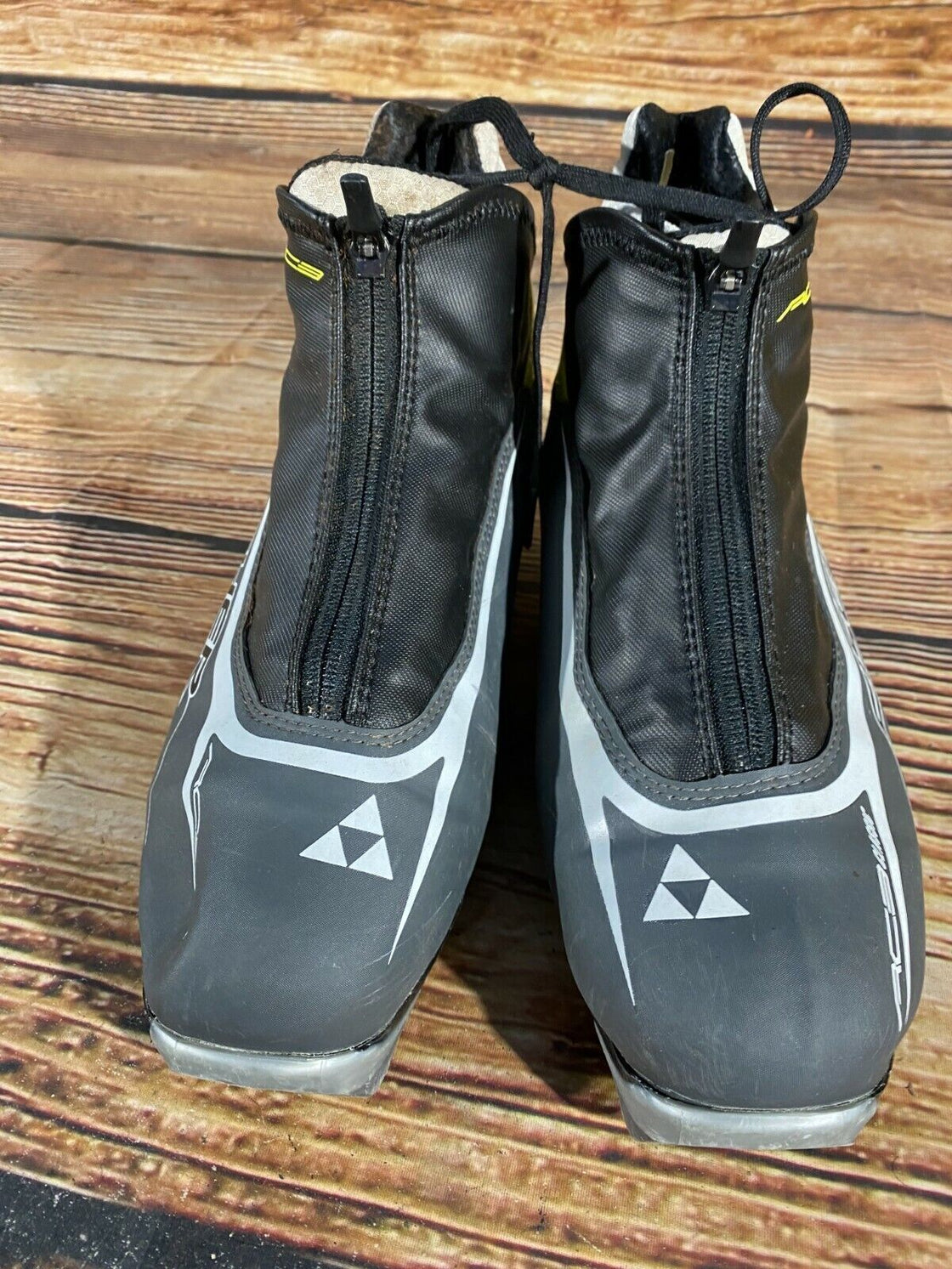 FISCHER RC3 Cross Country Ski Boots Size EU43 US9.5 NNN bindings